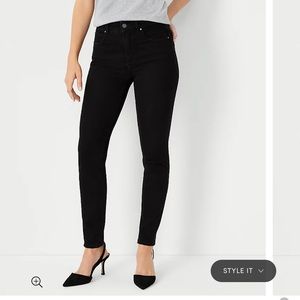 ‼️FLASH SALE!‼️ Curvy Skinny Jeans, Jet Black Wash